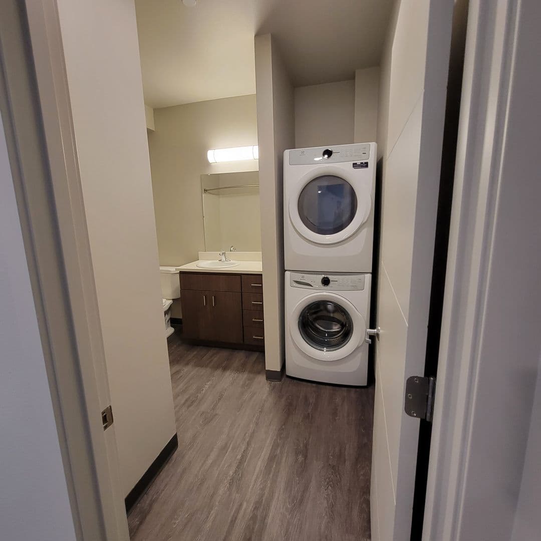 Market Village Apartments 16 of 20