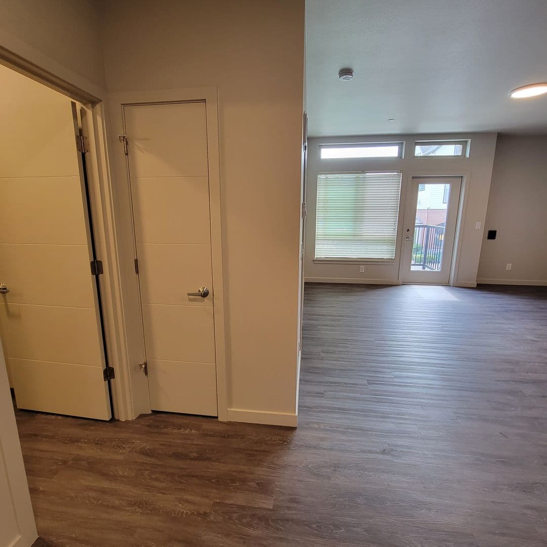 Market Village Apartments 18 of 20