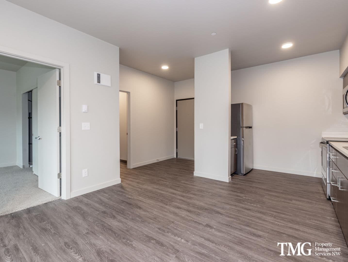 Market Village Apartments 12 of 14