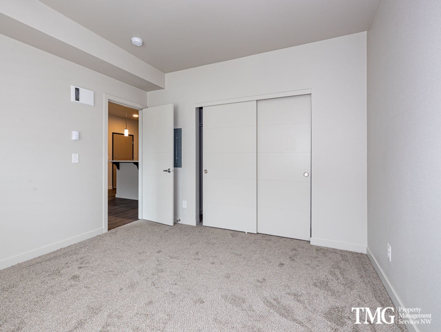 Market Village Apartments 4 of 11