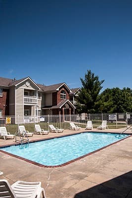 Crown Pointe Apartments 7 of 14