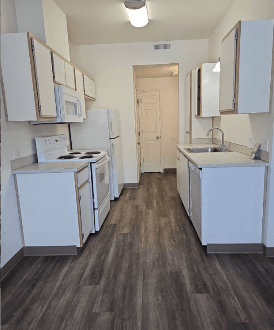 Aaron Ridge Apartments 2 of 10