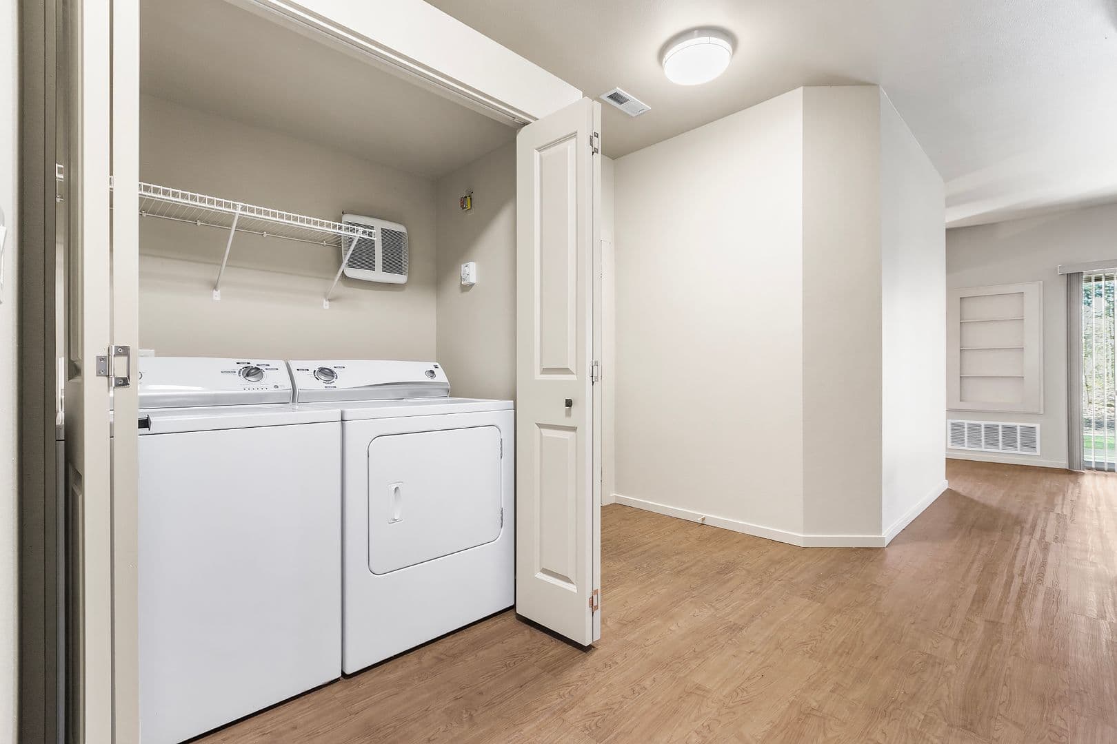 One Lake Place (OLP) 3 of 17