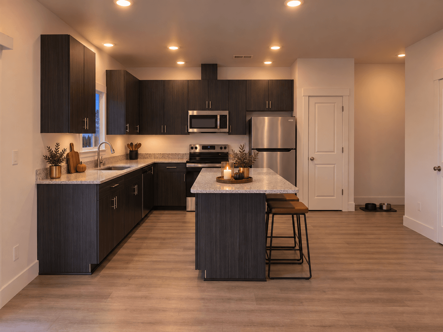 1 month FREE! BRAND NEW Townhome in the Desirable Southridge Area! 4 of 13