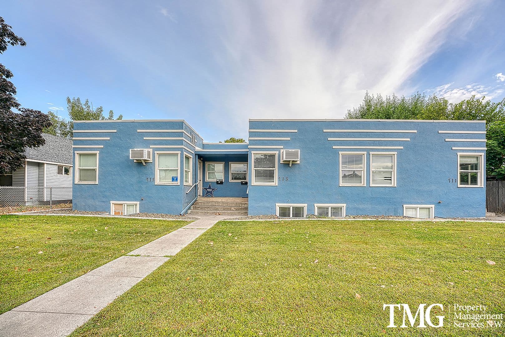 1 MONTH FREE ON A 12 MONTH LEASE! AFFORDABLE 3 BEDROOM, FULLY REMODELED! 25 of 25