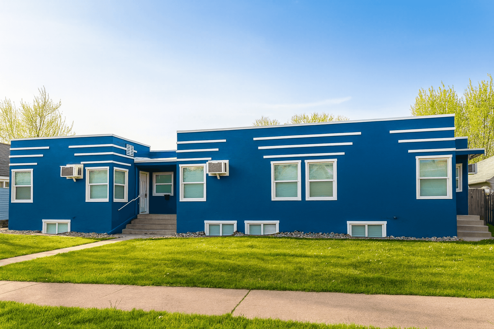 1 MONTH FREE ON A 12 MONTH LEASE! AFFORDABLE 3 BEDROOM, FULLY REMODELED! 21 of 25