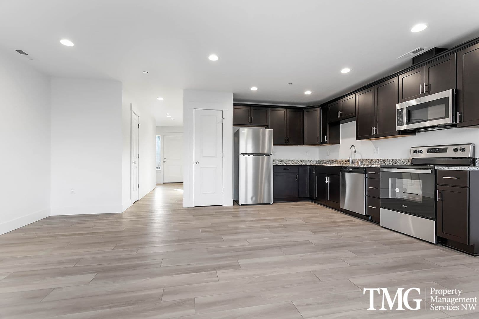 1 MONTH FREE ON A 12 MONTH LEASE! 31 of 59