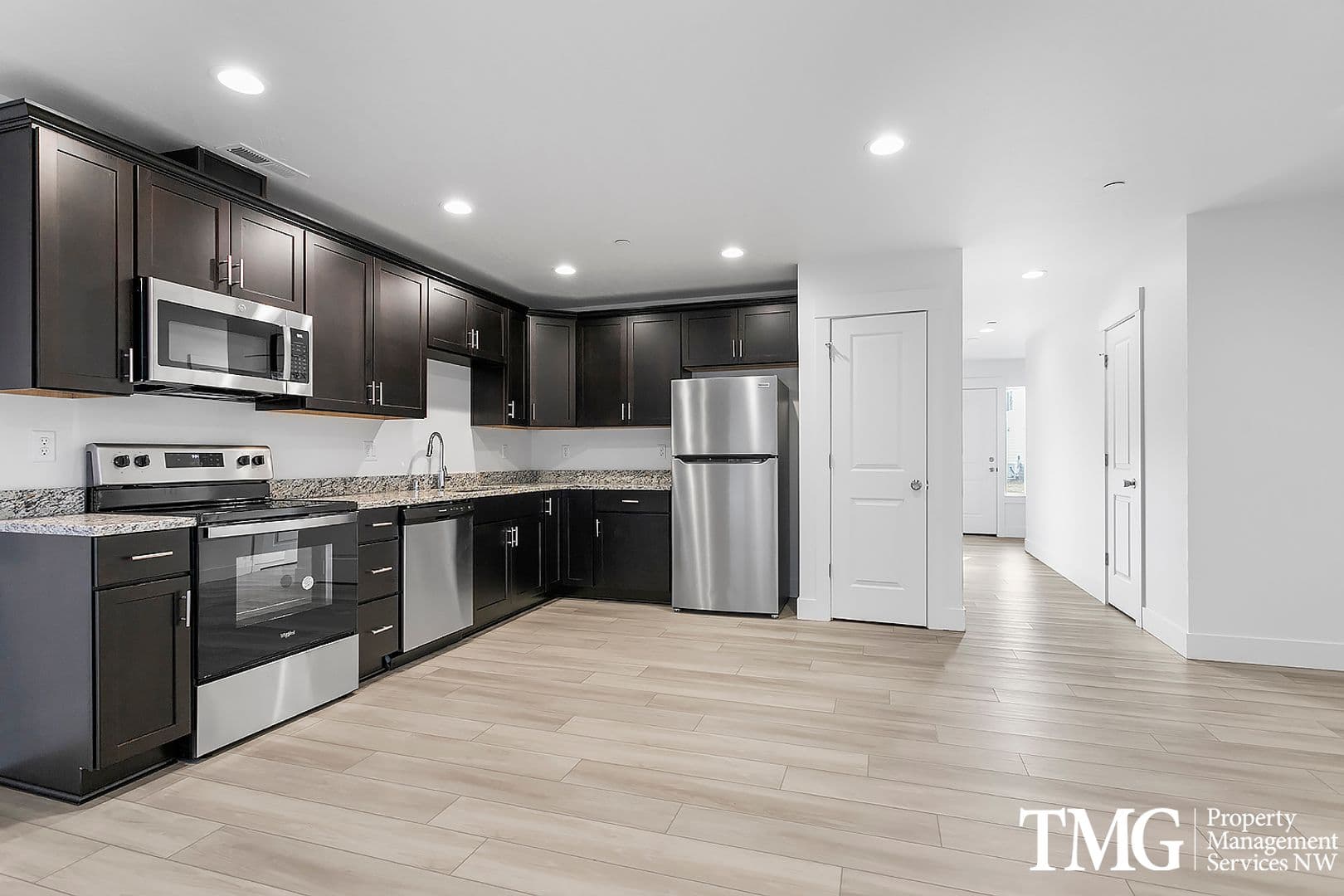 1 month FREE rent! Call to find out howFind out how! 31 of 77