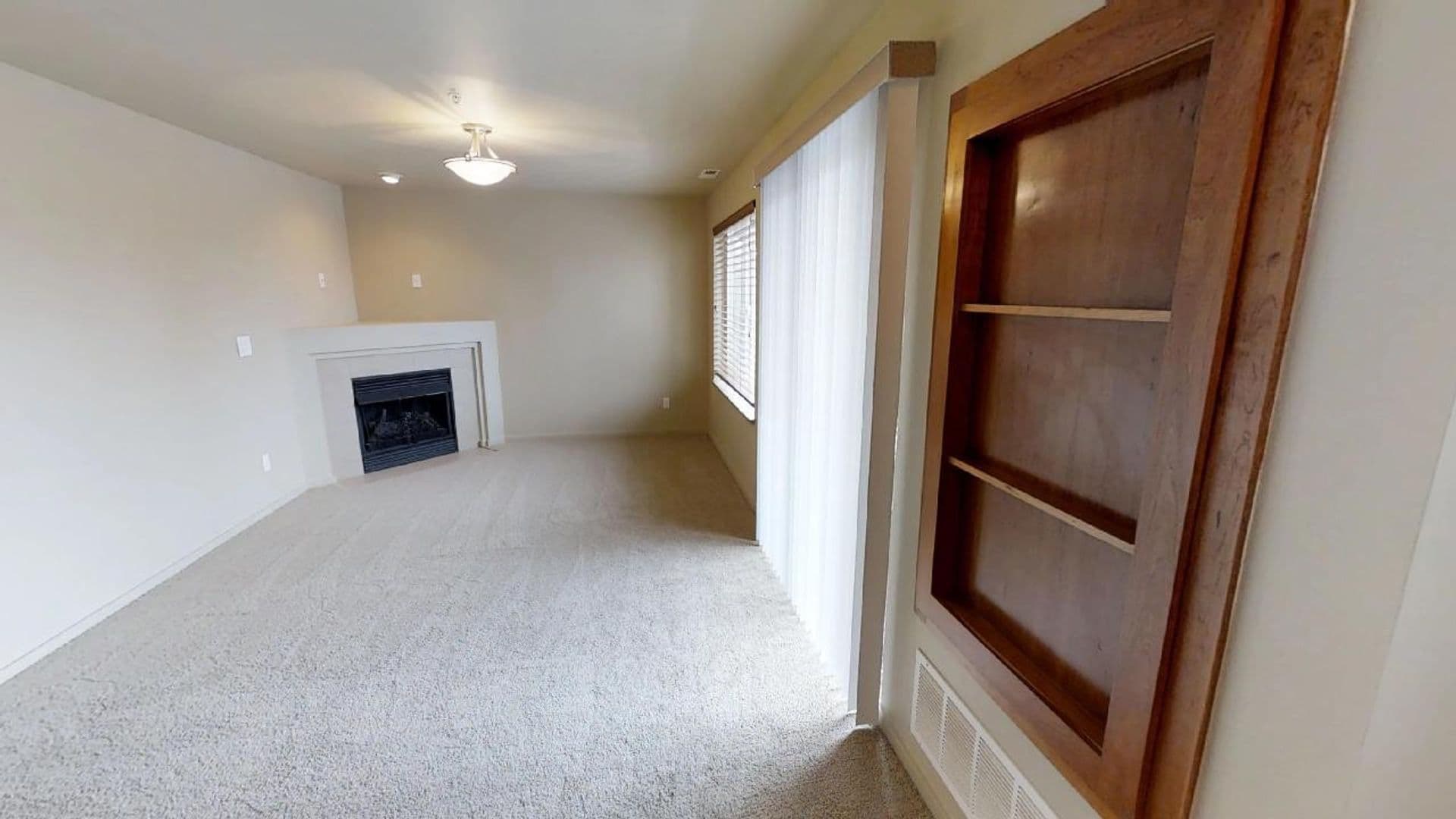 One Lake Place (OLP) 11 of 22