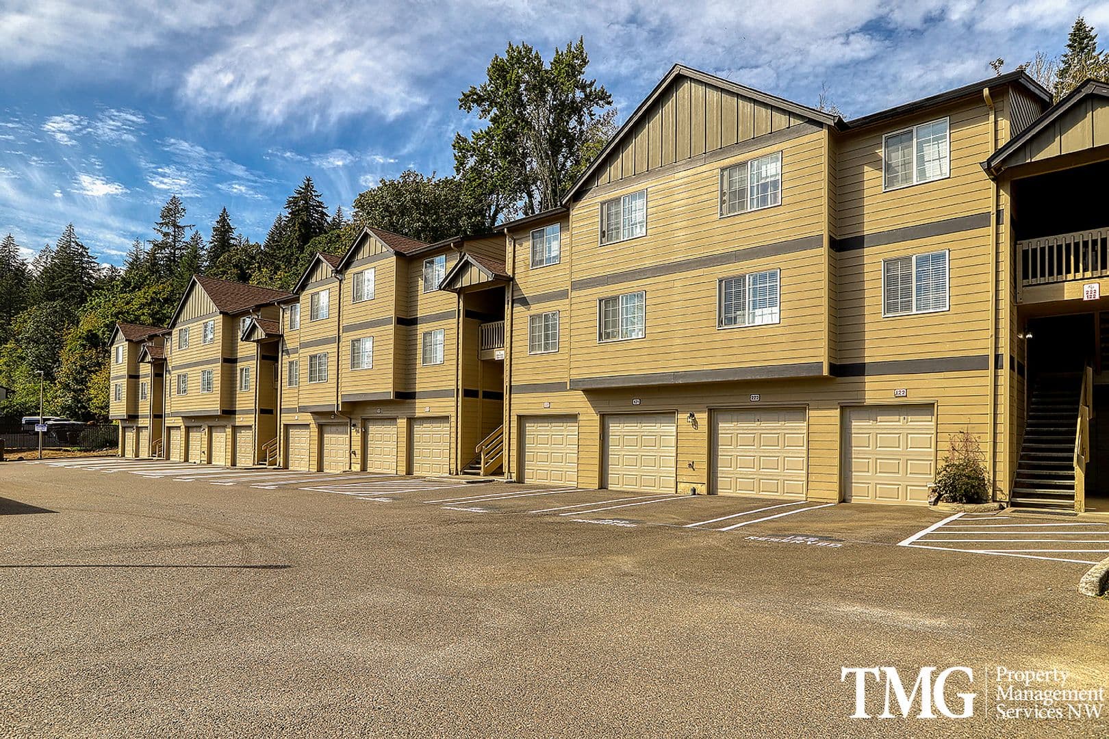 River View Apartments 15 of 16