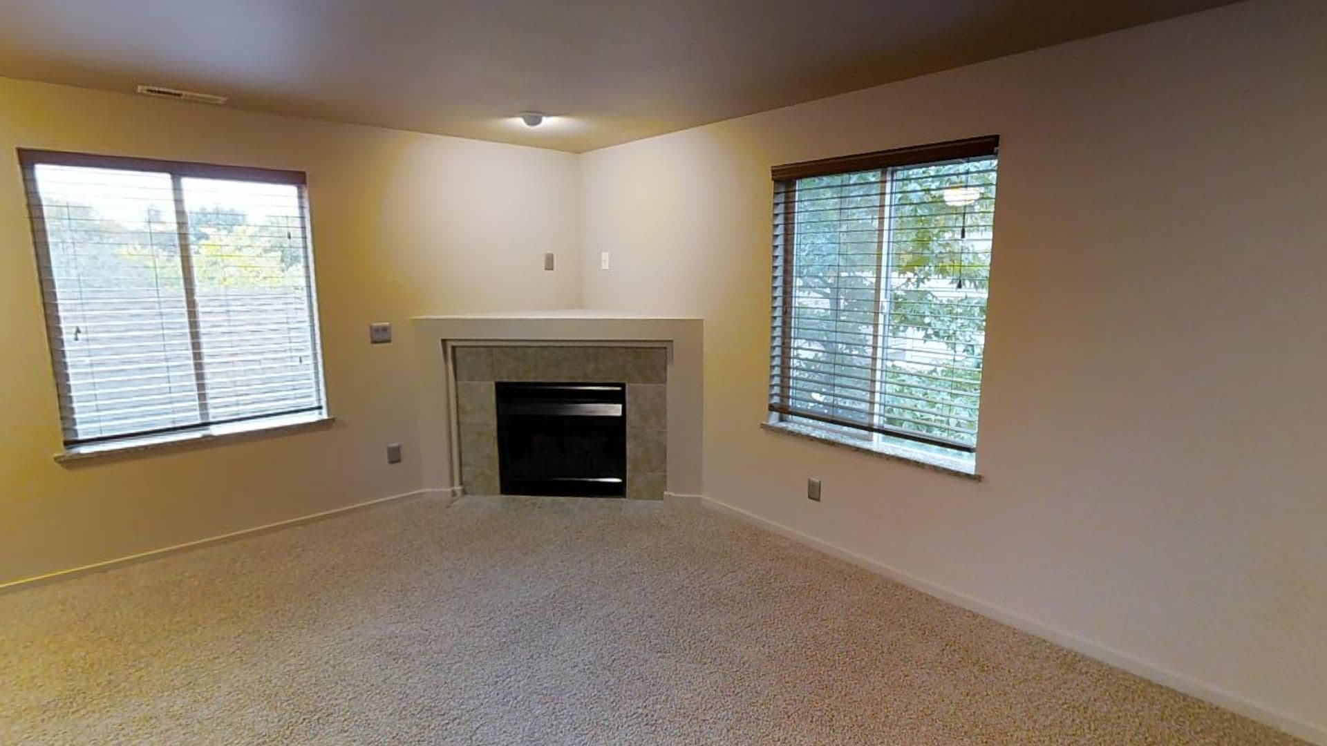 One Lake Place (OLP) 3 of 25