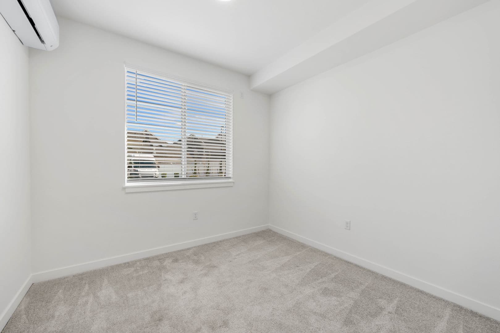 51st Street Apartments 10 of 10