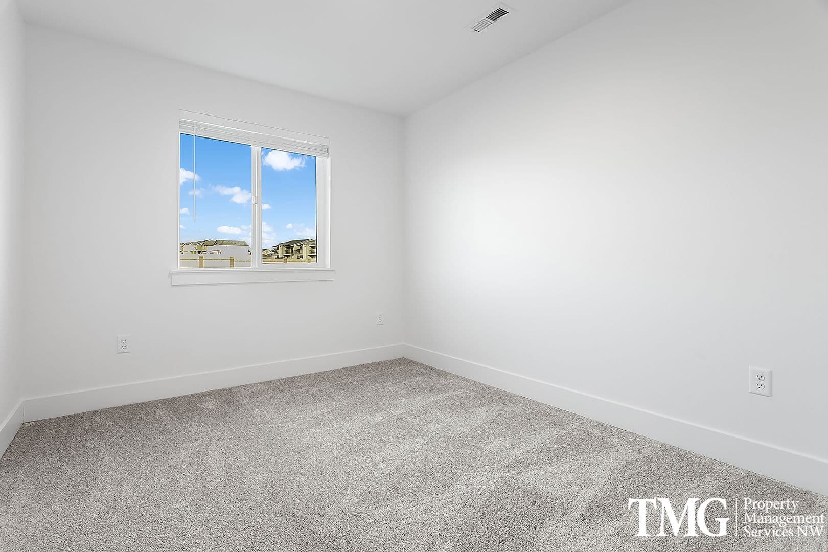 1 month FREE rent! Call to find out howFind out how! 72 of 77