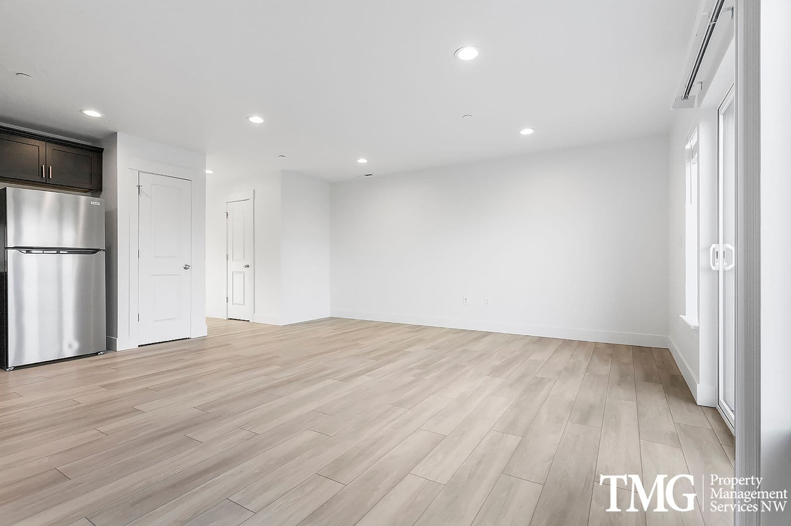 1 month FREE rent! Call to find out howFind out how! 34 of 77