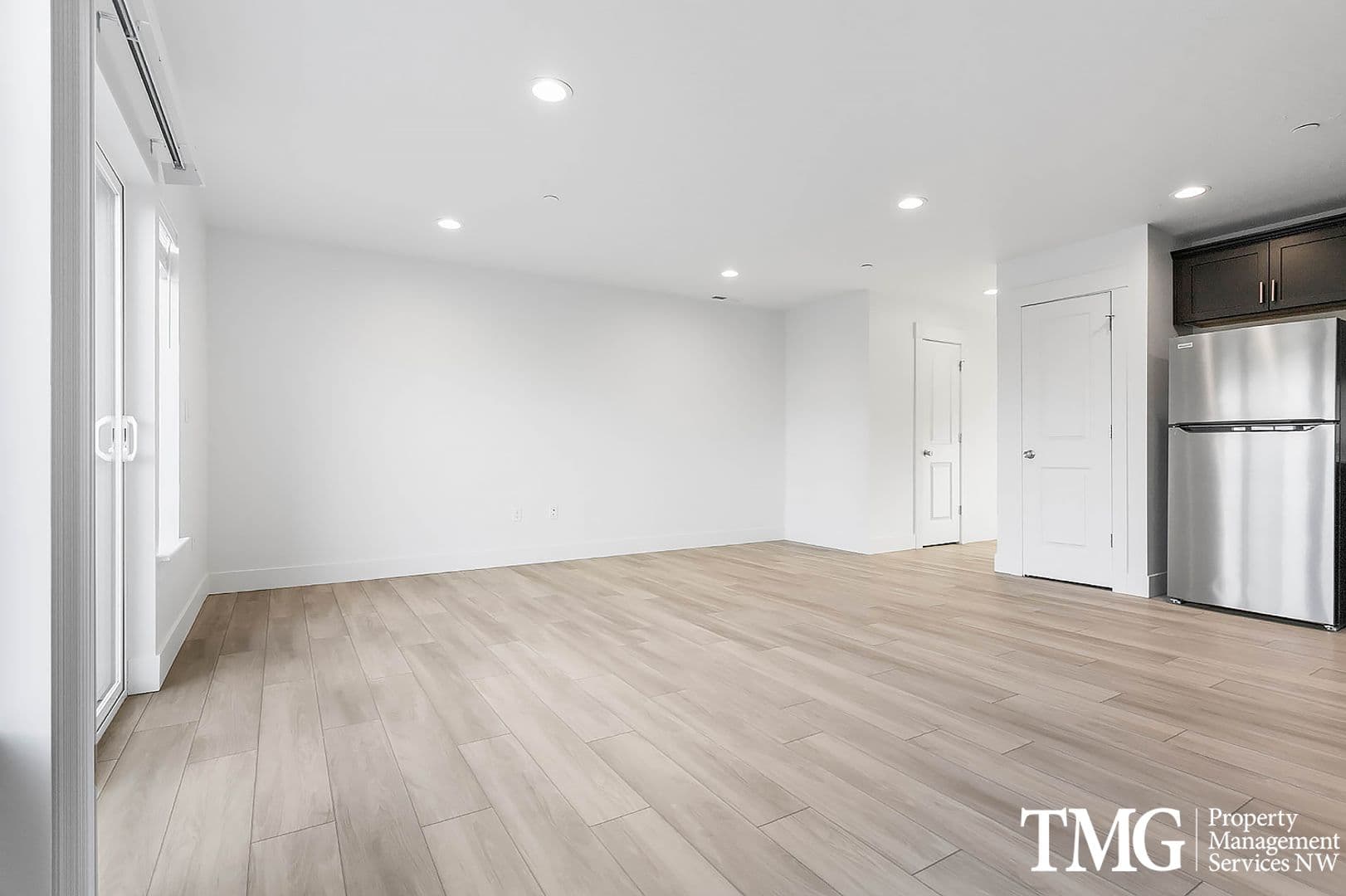 1 MONTH FREE ON A 12 MONTH LEASE! 37 of 59