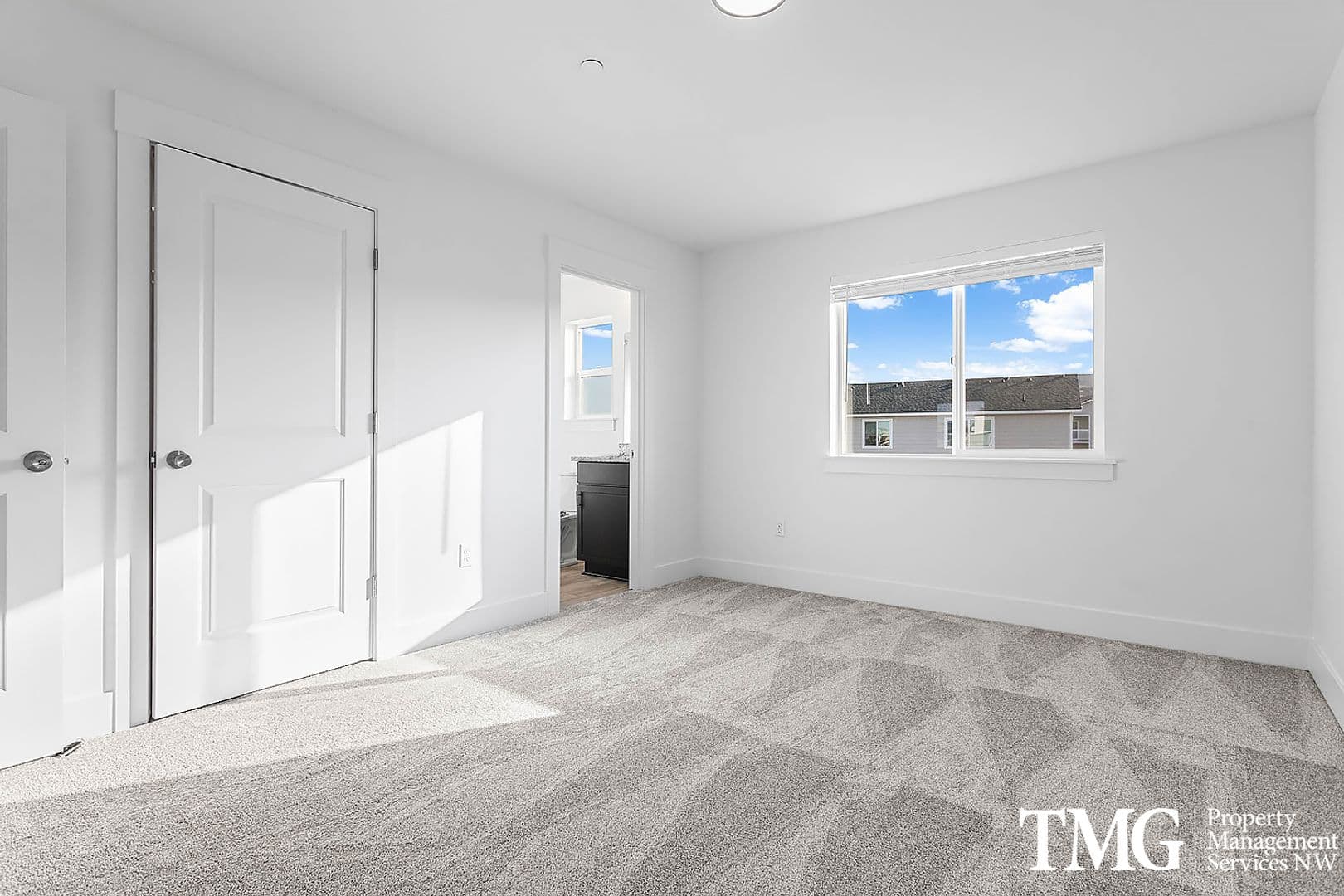 1 MONTH FREE ON A 12 MONTH LEASE! 55 of 59