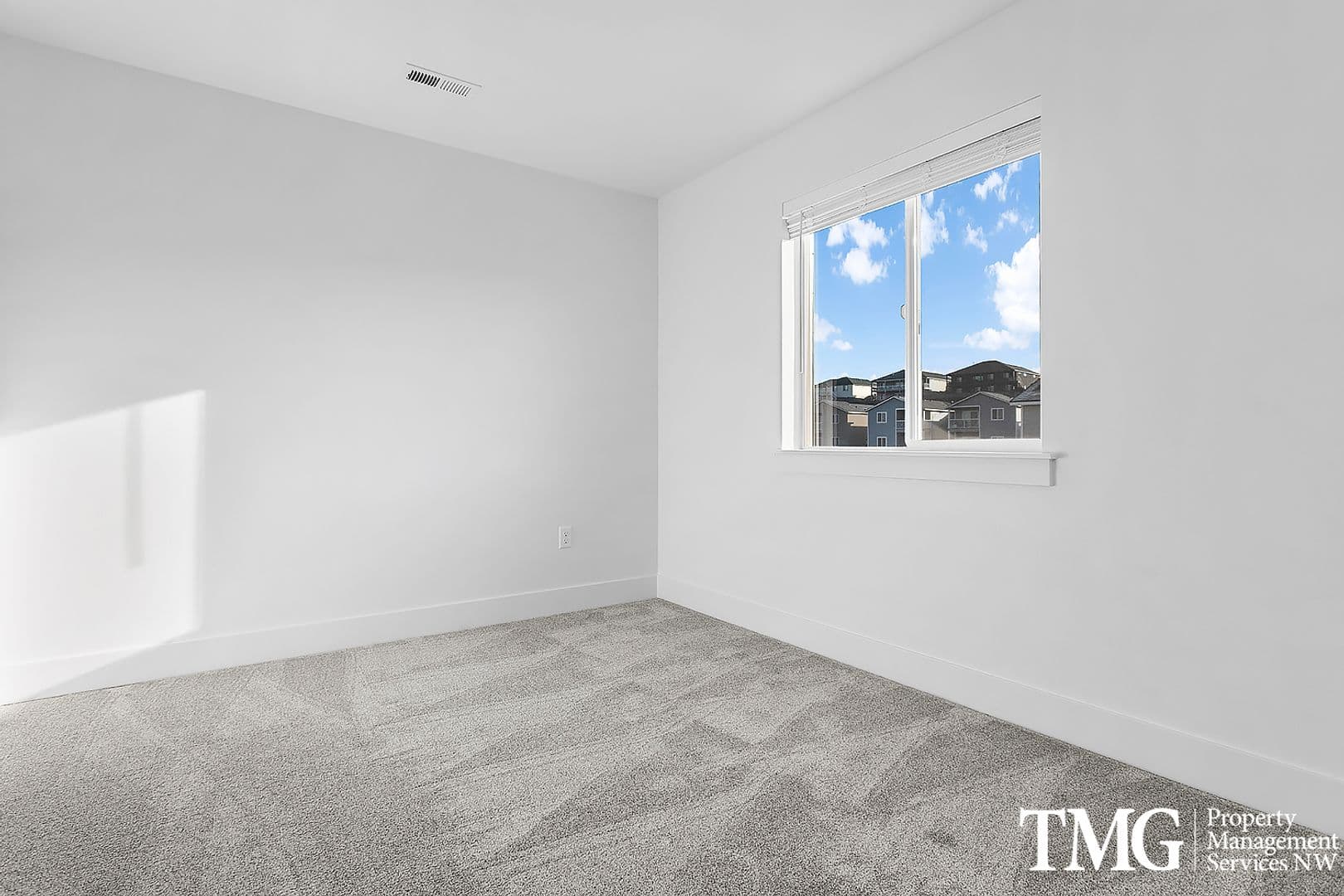 1 month FREE rent! Call to find out howFind out how! 70 of 77