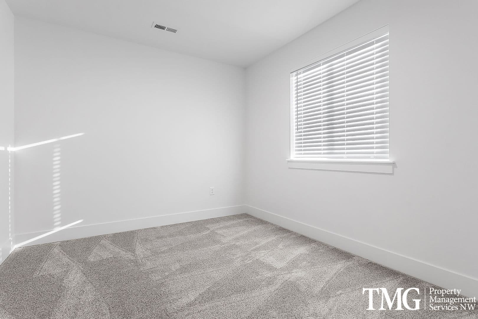 1 month FREE rent! Call to find out howFind out how! 69 of 77
