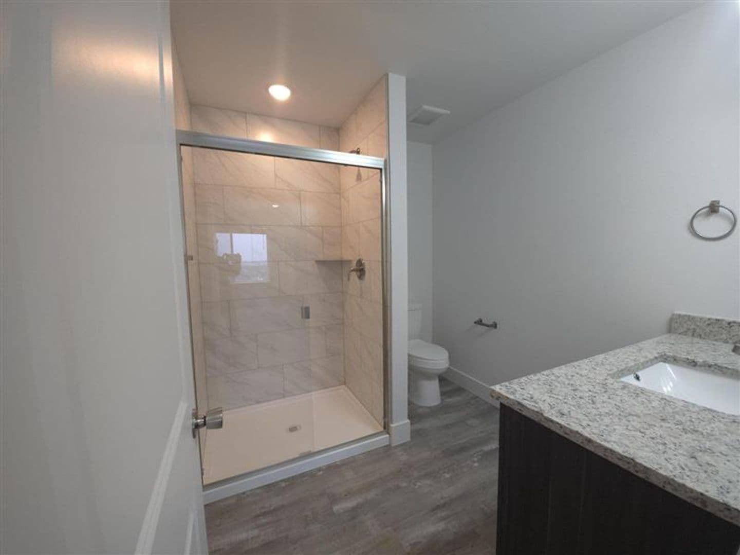 1 month FREE! BRAND NEW Townhome in the Desirable Southridge Area! 14 of 29
