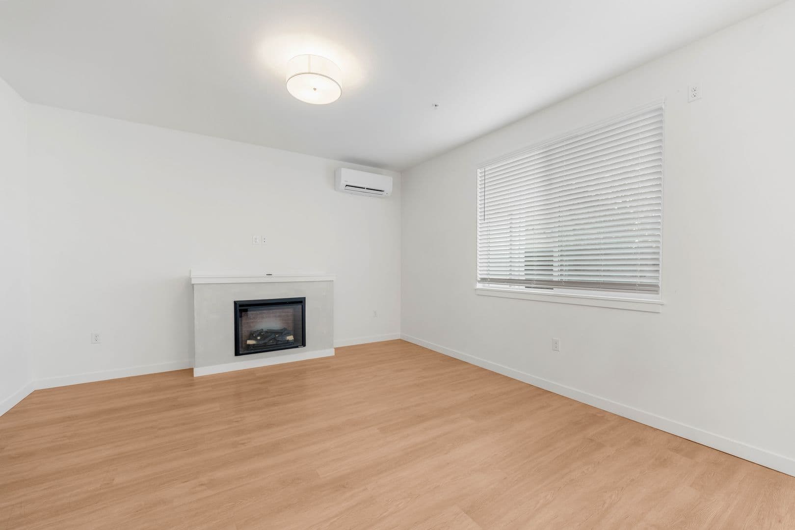 51st Street Apartments 2 of 10