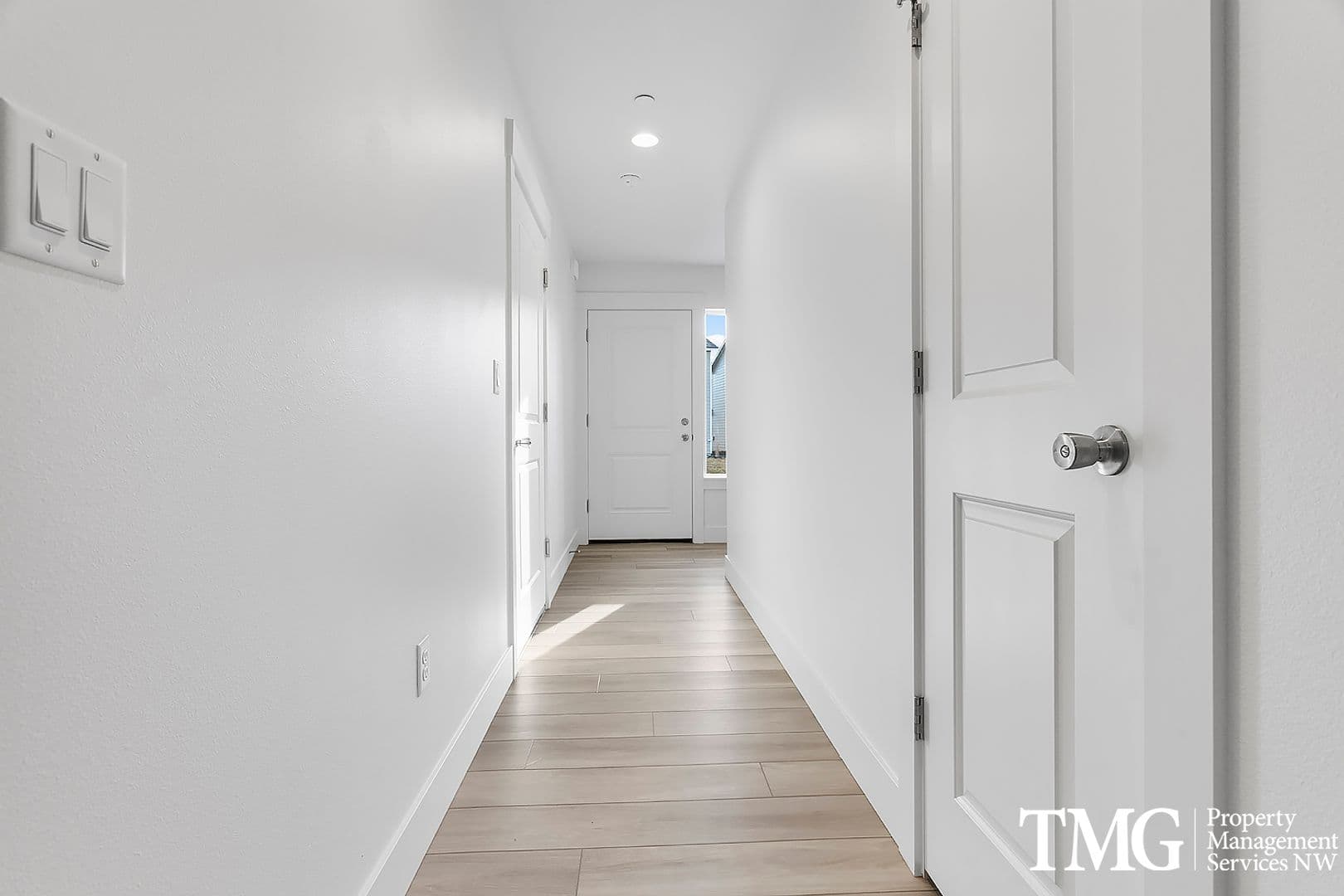 1 month FREE rent! Call to find out howFind out how! 33 of 77