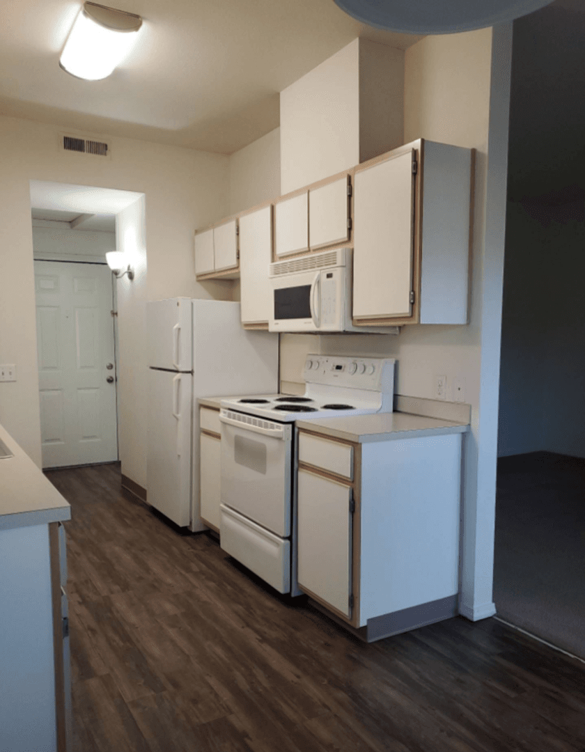 Aaron Ridge Apartments 3 of 10