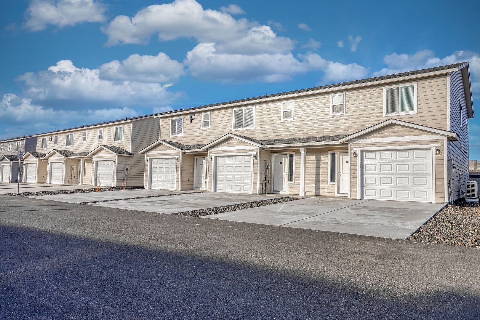 1 month FREE rent! Call to find out howFind out how! 77 of 77