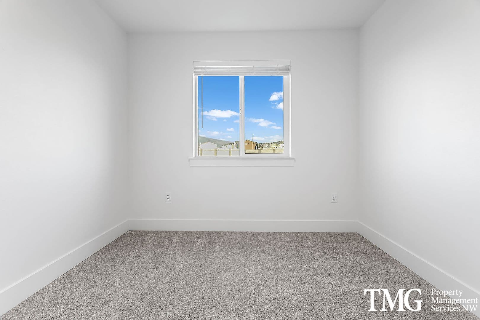 1 MONTH FREE ON A 12 MONTH LEASE! 48 of 59