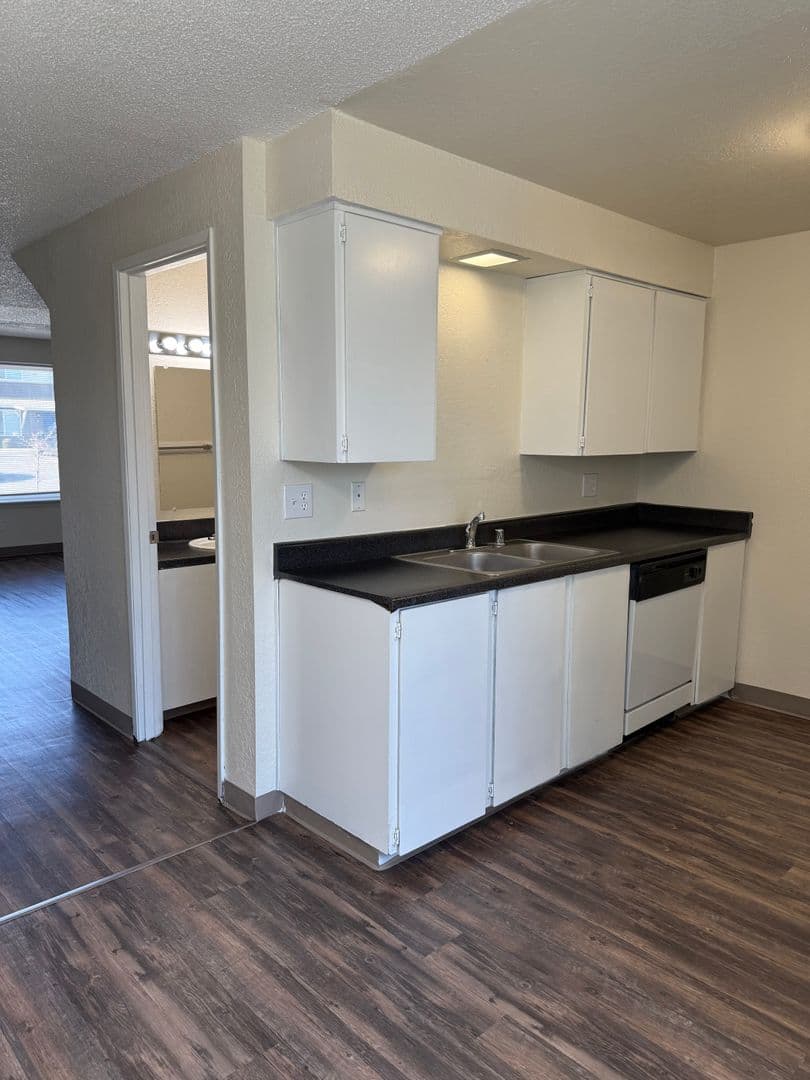 Amberbrook Townhomes 10 of 12