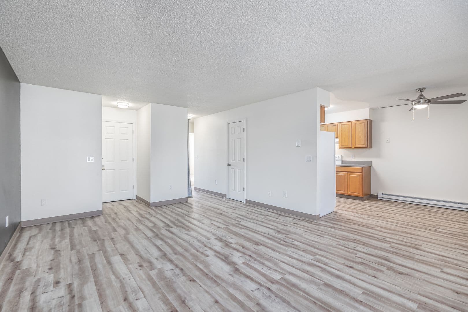Hood Manor Apartments 7 of 20