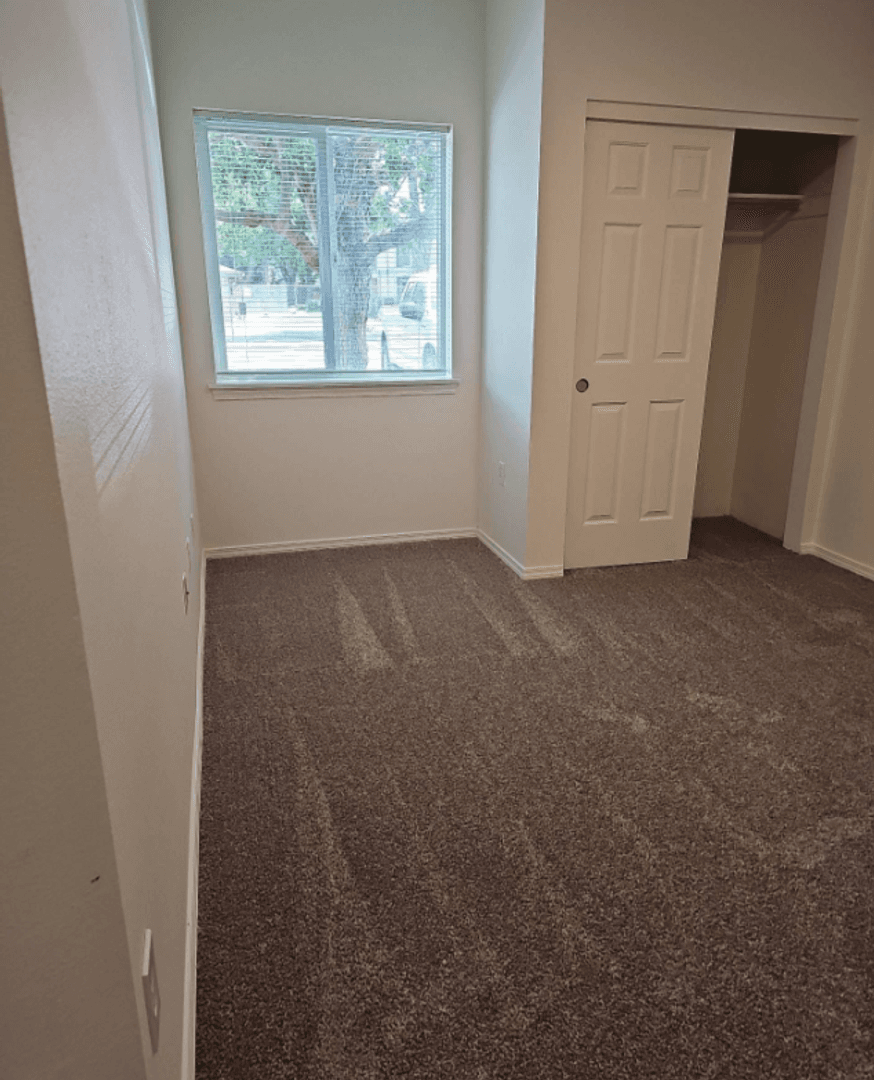 Aaron Ridge Apartments 7 of 10