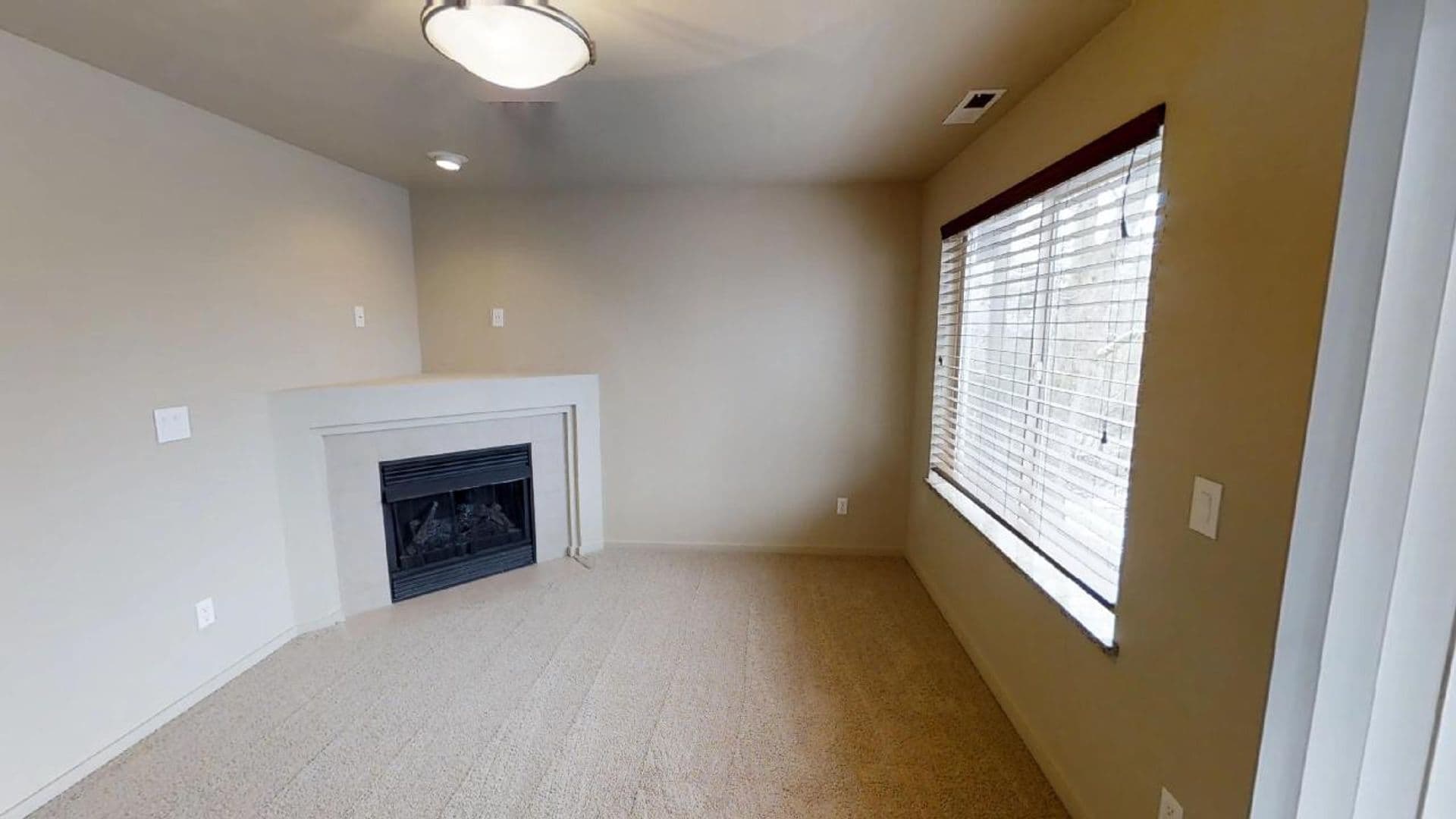 One Lake Place (OLP) 7 of 22
