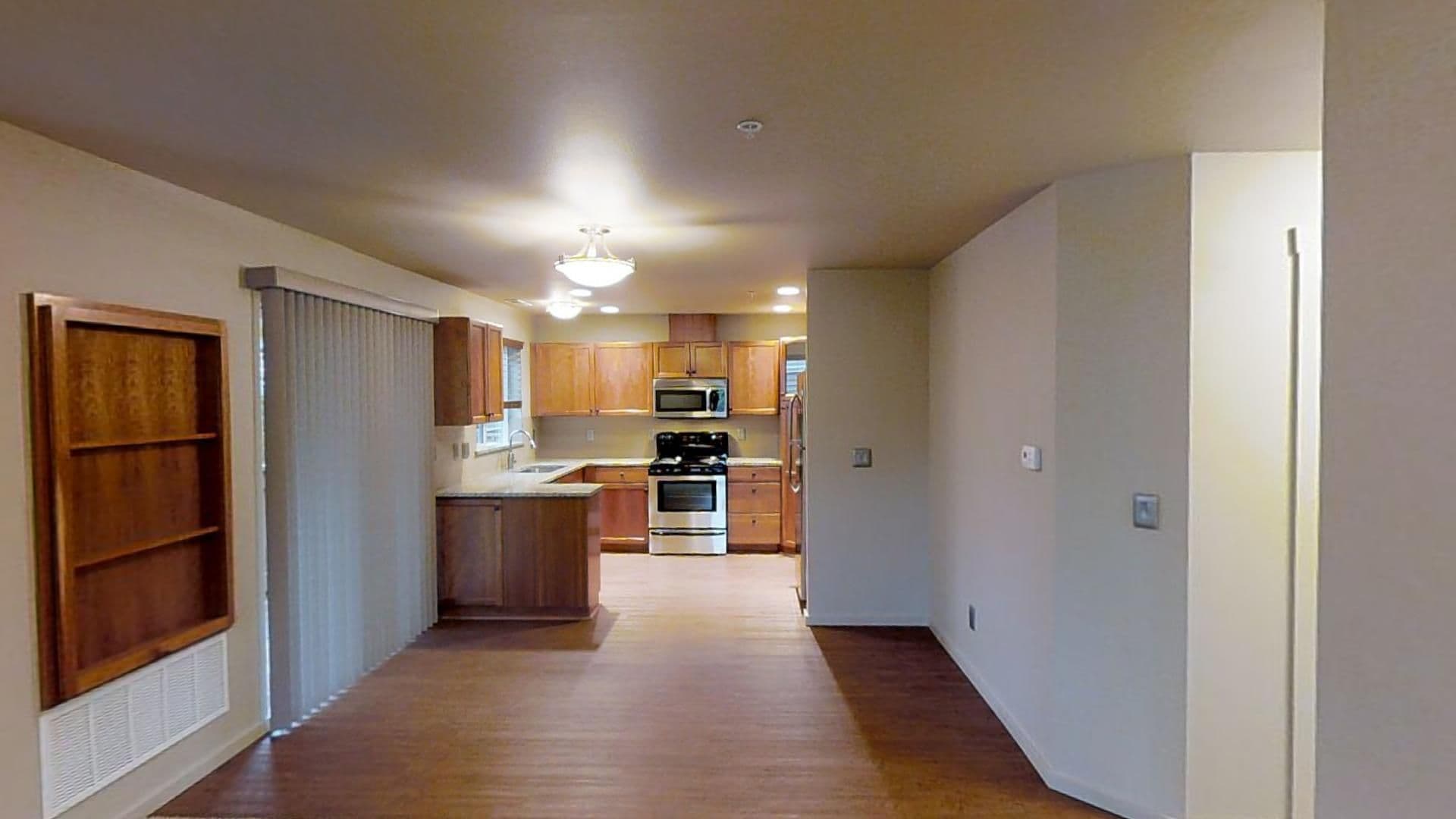 One Lake Place (OLP) 10 of 25