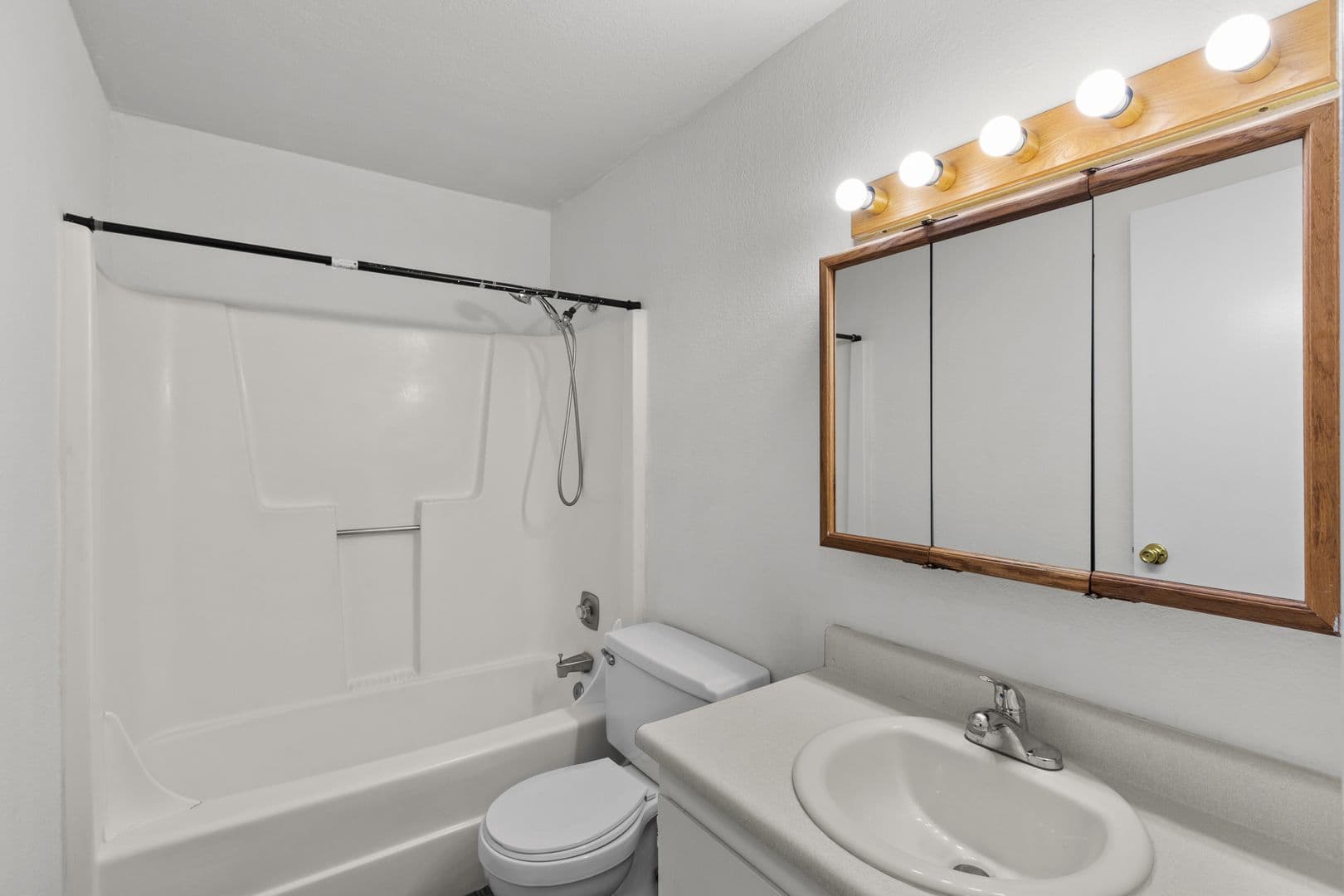 Windsong Apartments 22 of 25