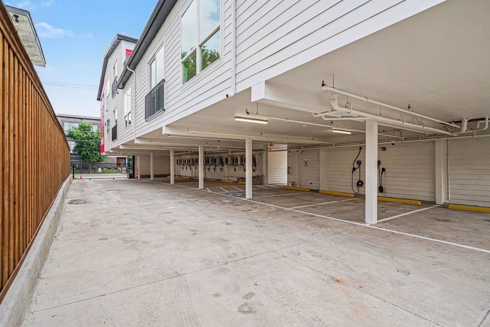 2217 N Fitzhugh Avenue #101 42 of 55
