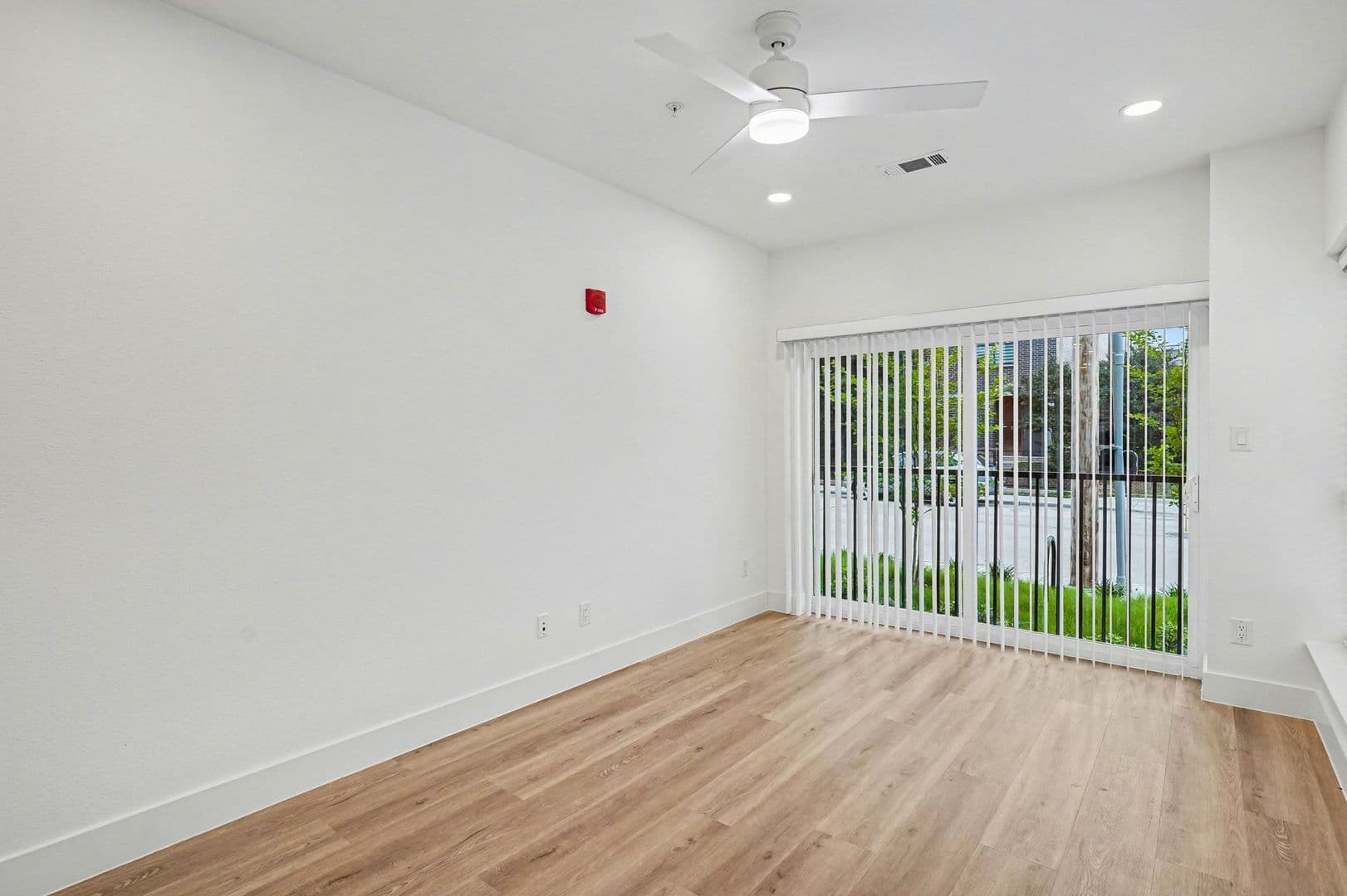 2217 N Fitzhugh Avenue #101 22 of 55