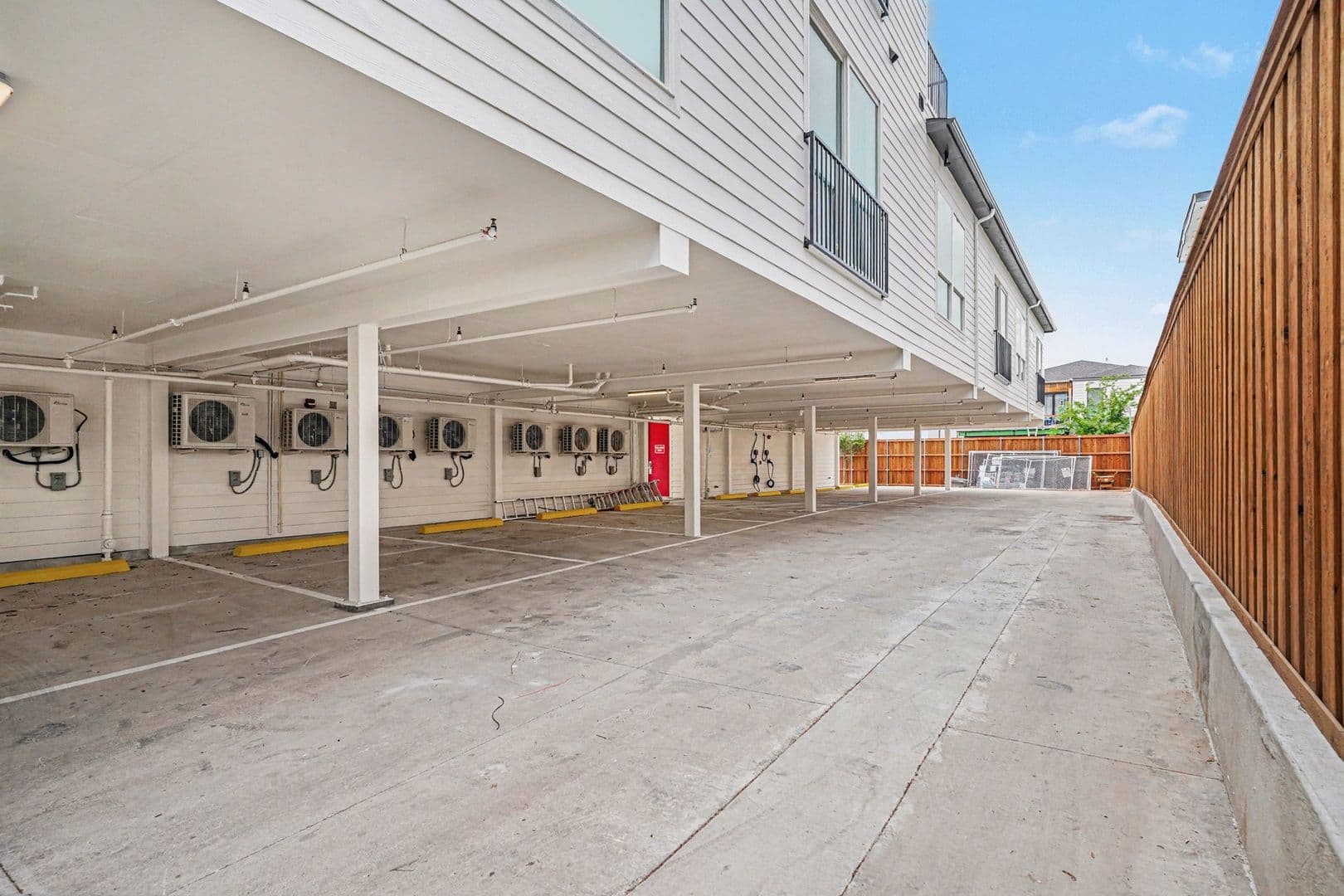 2217 N Fitzhugh Avenue #101 37 of 44