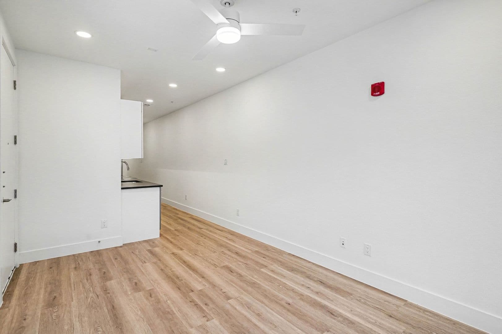 2217 N Fitzhugh Avenue #101 21 of 55