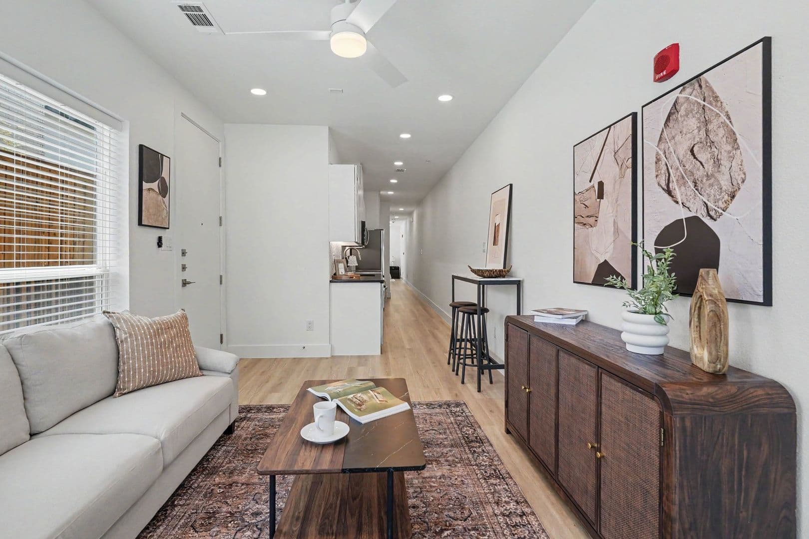 2217 N Fitzhugh Avenue #101 14 of 55