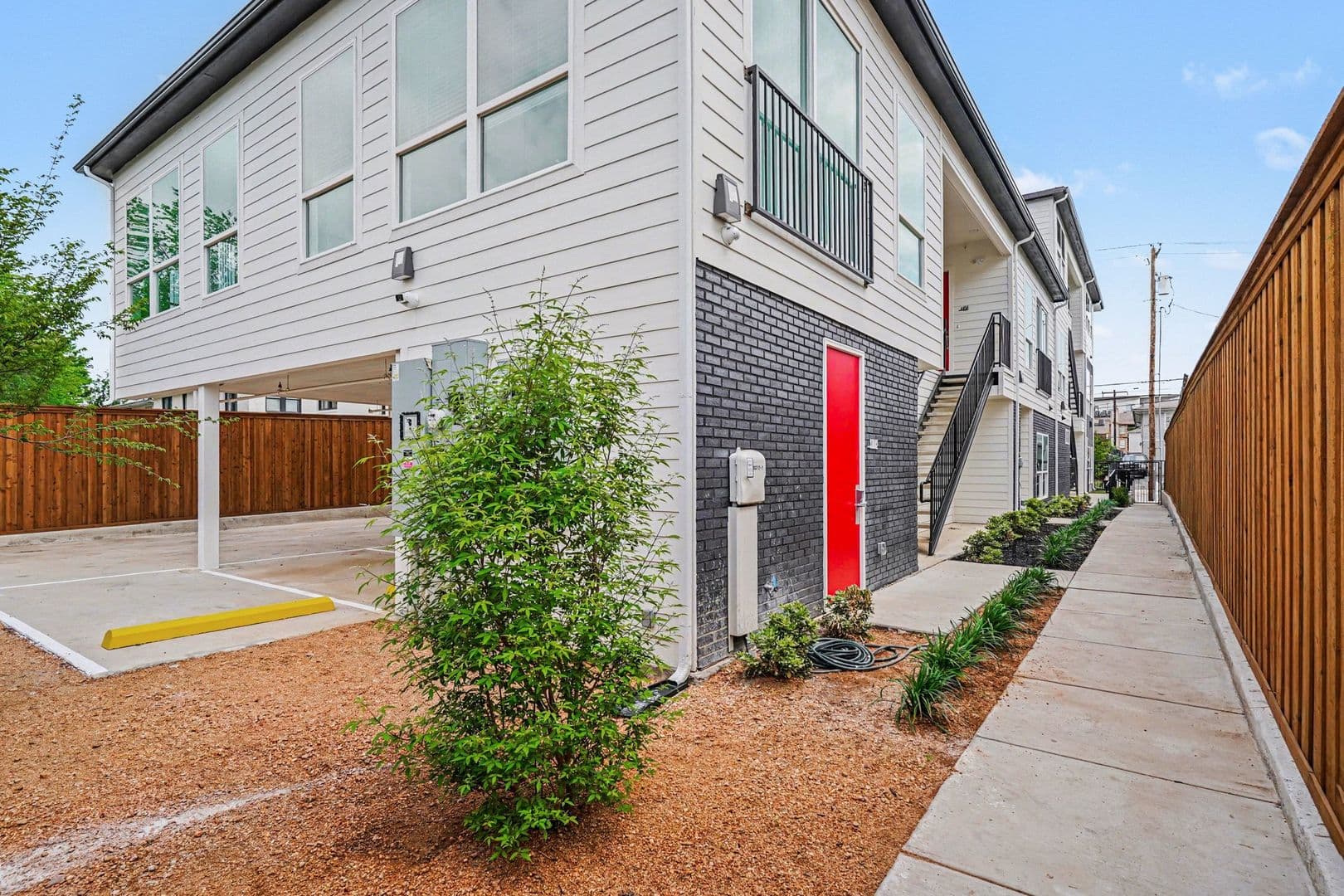 2217 N Fitzhugh Avenue #101 44 of 55