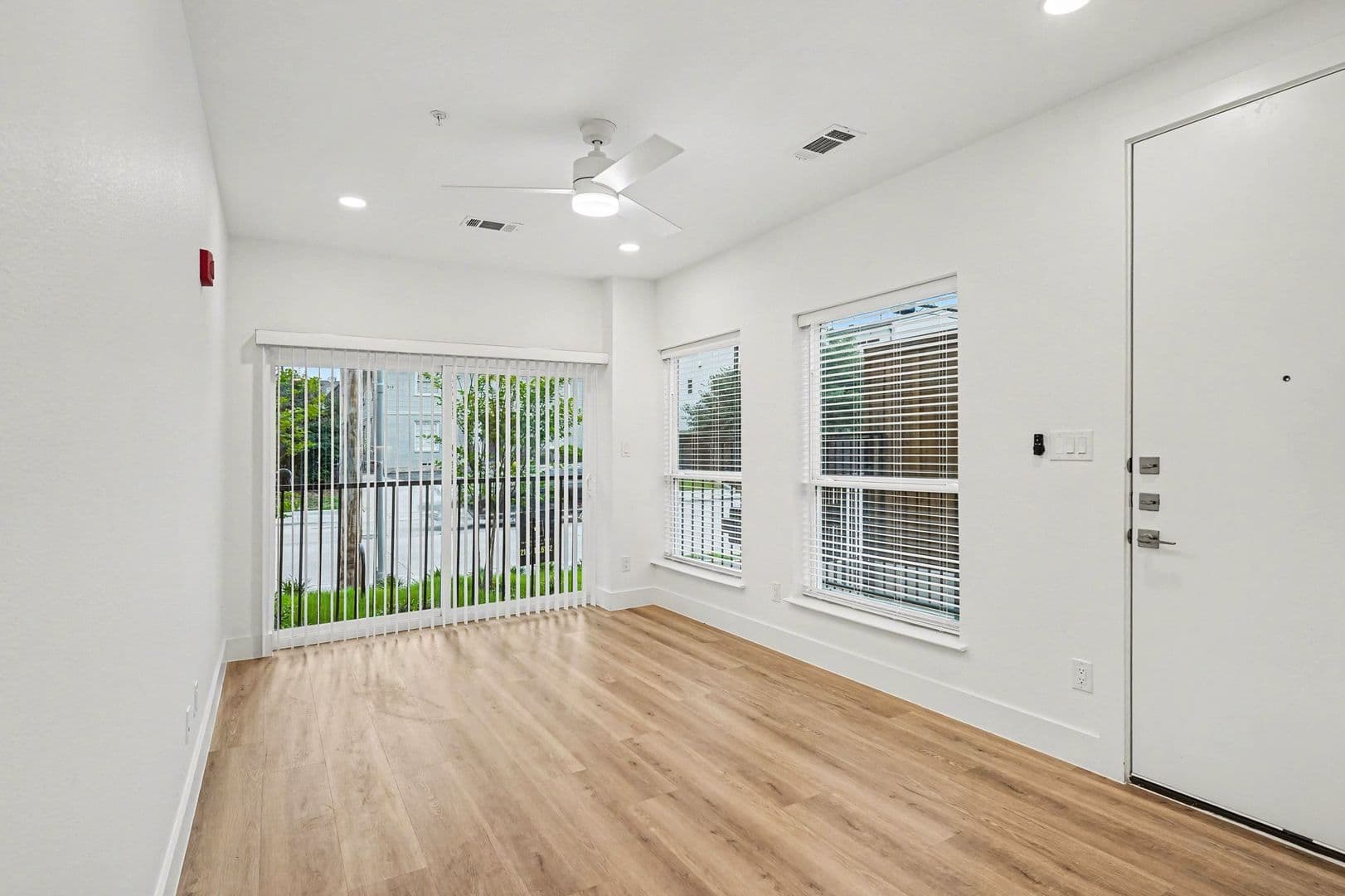 2217 N Fitzhugh Avenue #101 23 of 55