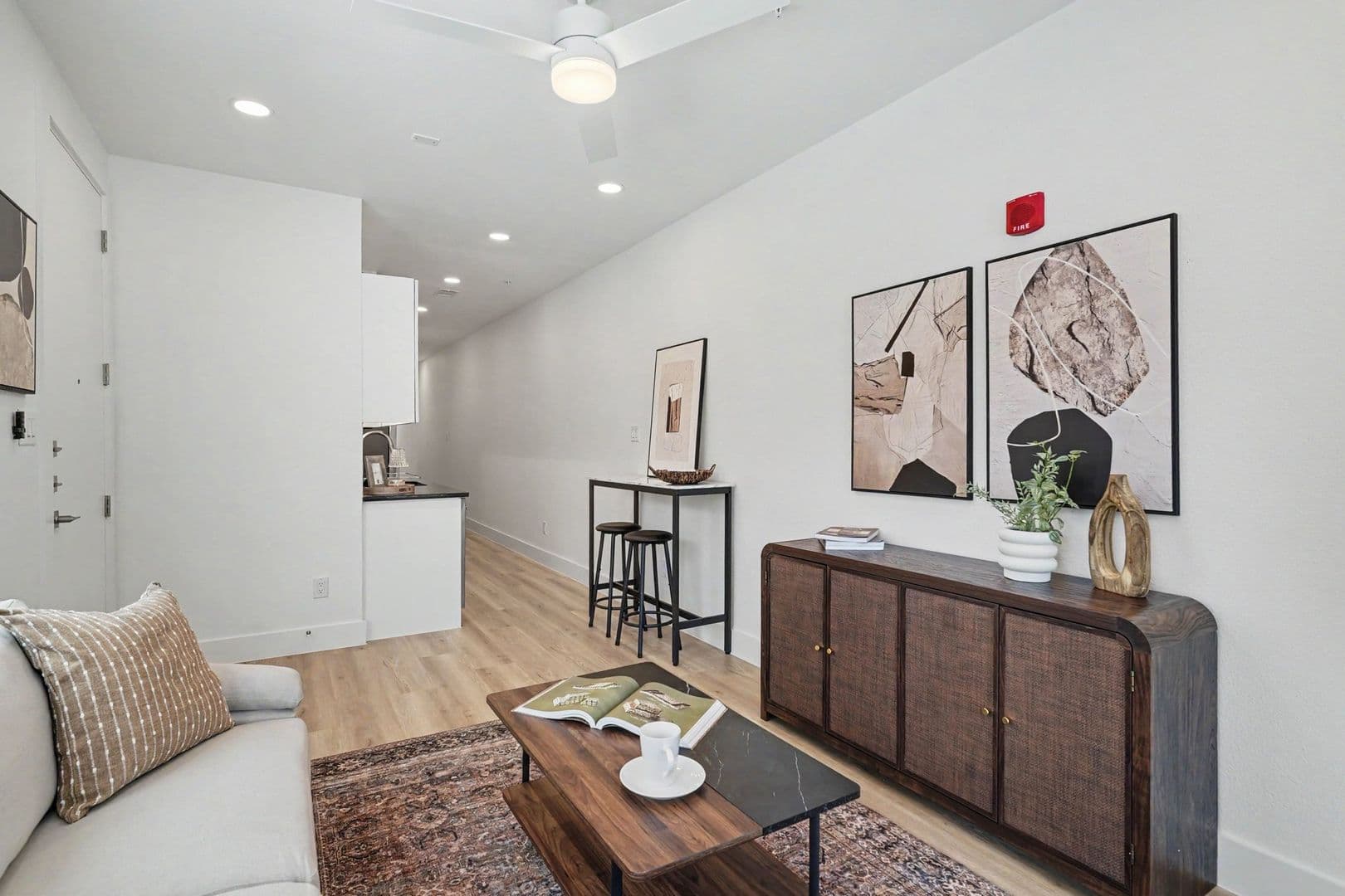 2217 N Fitzhugh Avenue #101 13 of 55