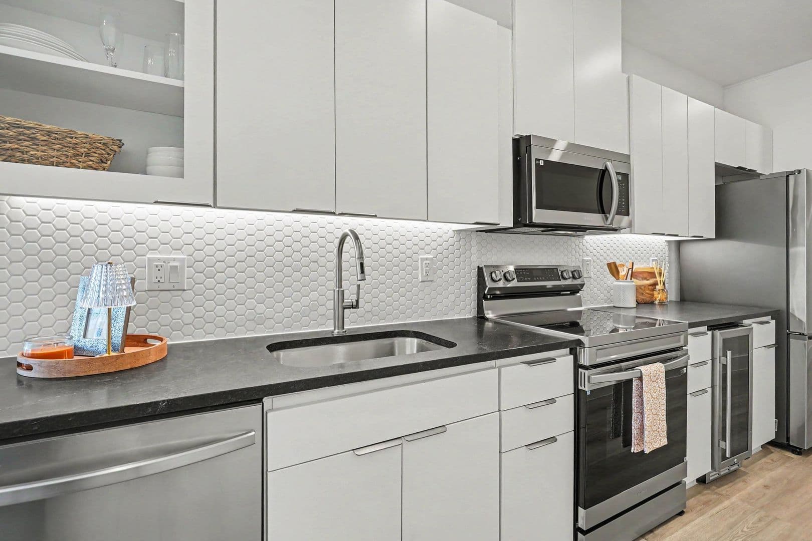 2217 N Fitzhugh Avenue #101 52 of 55
