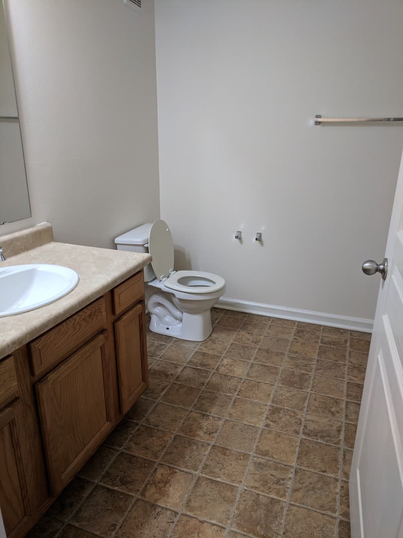 Trafalgar Pointe Apartments 8 of 10
