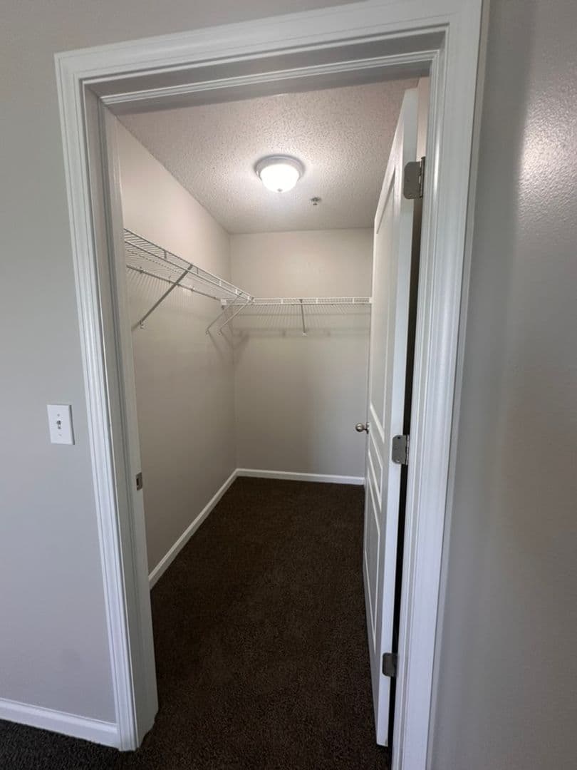 Trafalgar Pointe Apartments 23 of 27