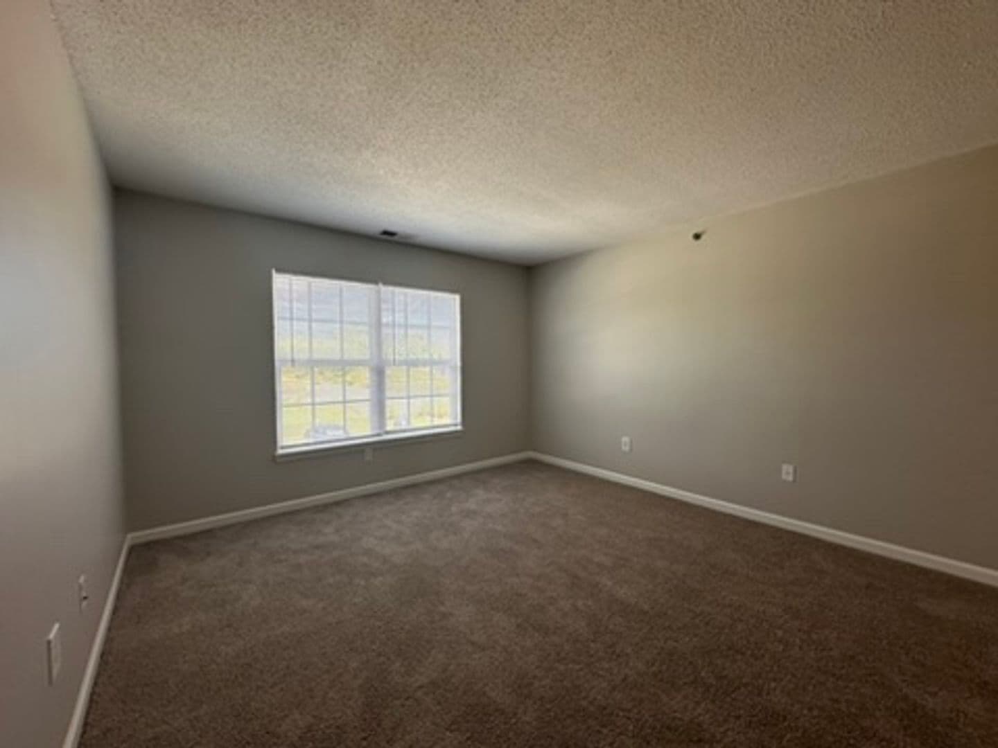 Trafalgar Pointe Apartments 6 of 27