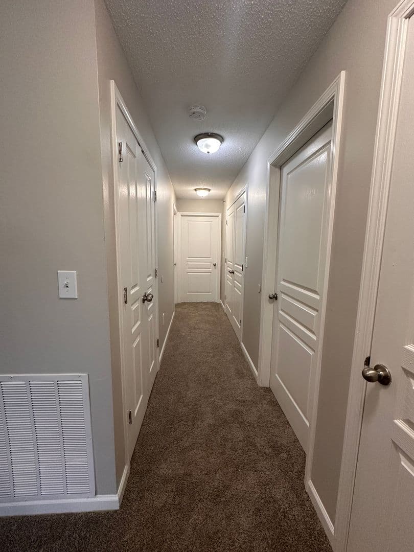 Trafalgar Pointe Apartments 11 of 27