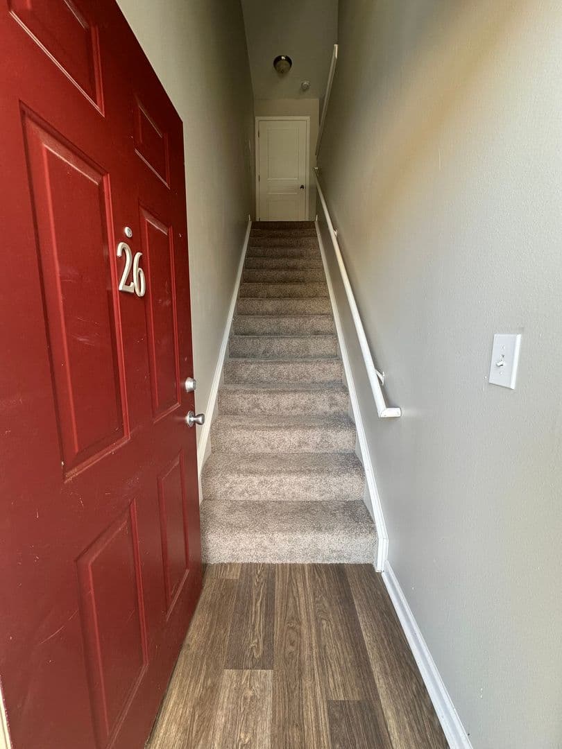 Trafalgar Pointe Apartments 3 of 27