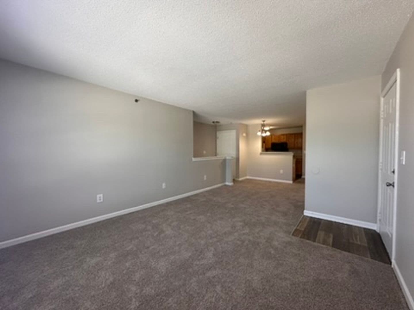 Trafalgar Pointe Apartments 7 of 27