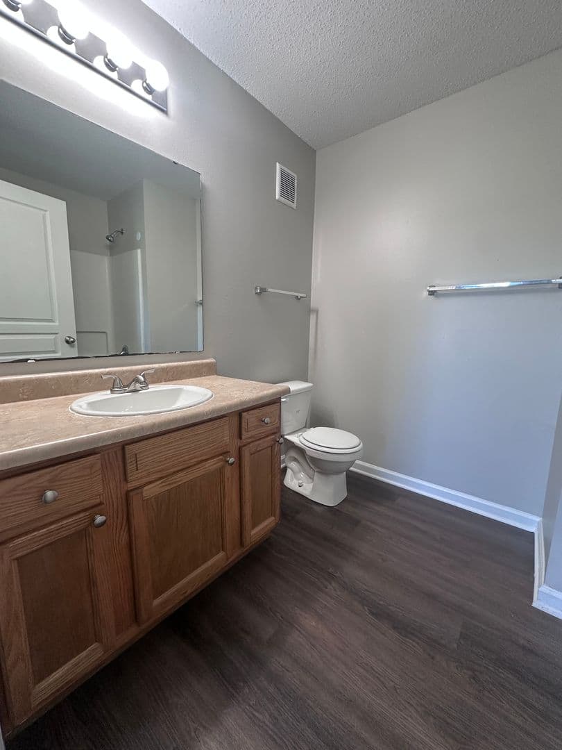 Trafalgar Pointe Apartments 13 of 14